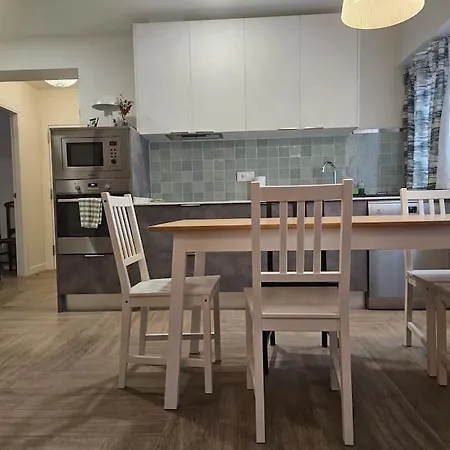 R2r - Moderno 6pax 3habitaciones - 1a128 דירה