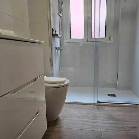 R2r - Moderno 6pax 3habitaciones - 1a128 דירה *
