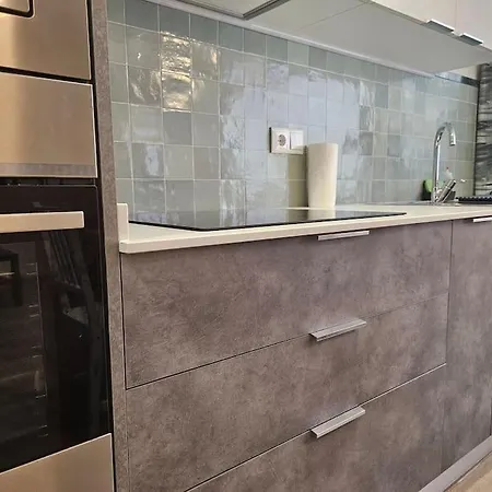 R2r - Moderno 6pax 3habitaciones - 1a128 * גיחון